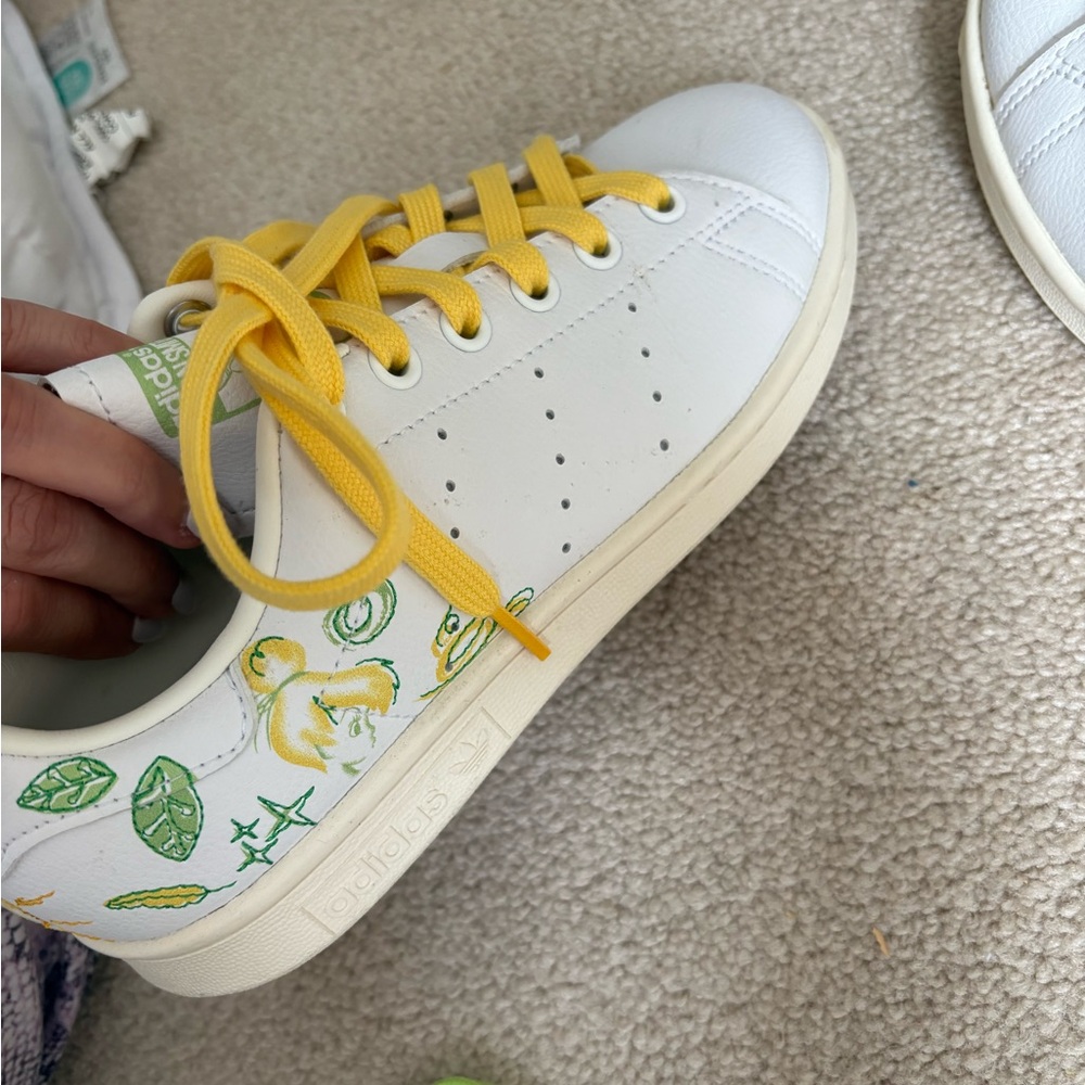 Adidas Stan Smith x Disney Tinker bell sz 5.5 women
